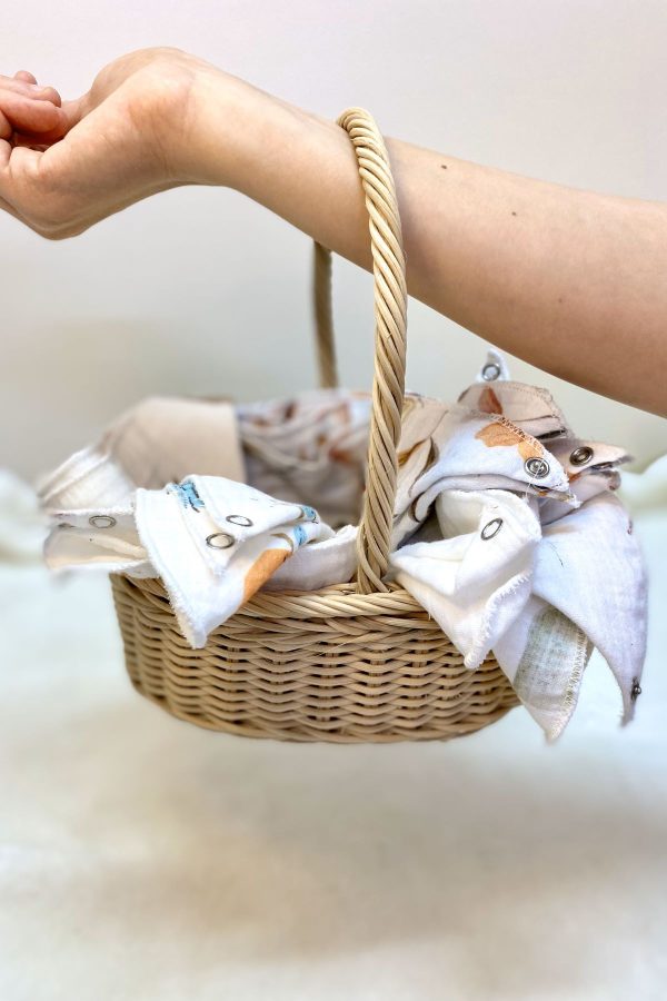 %100 Organik Pamuk 4 Katlı Müslin Önlük ve Ağız Mendili, Çiçek